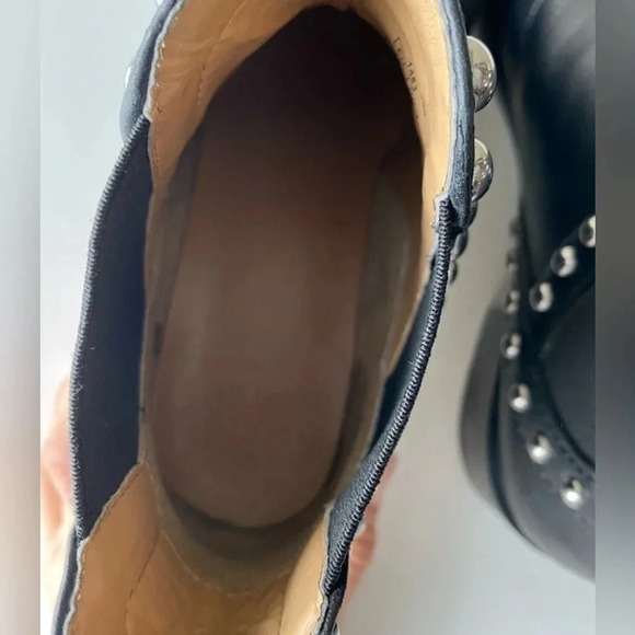 Studded Chelsea Boot 7.5 - Picture 7 of 9